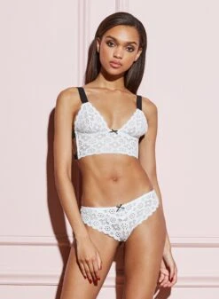 Fleur Du Mal Crochet Lace Longline Triangle Bra -Fleurdumal Shop 180511 SHOT 38 5694 web