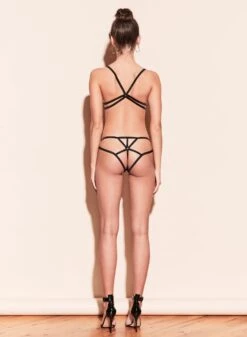 Fleur Du Mal Strappy Bondage Bra -Fleurdumal Shop 191113 FLEURDUMAL SHOT 14 3119