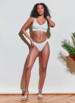 Fleur Du Mal Le Body Seamless Bralette -Fleurdumal Shop 210317 FLEURDUMAL SHOT 04 0468full