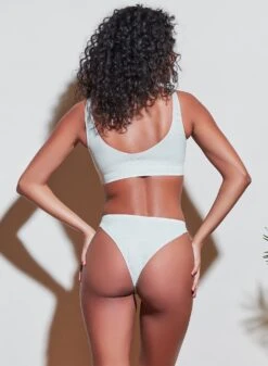 Fleur Du Mal Le Body Seamless Bralette -Fleurdumal Shop 210317 FLEURDUMAL SHOT 04 0590crop