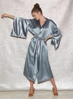 Fleur Du Mal Velvet & Silk Robe -Fleurdumal Shop FDM 041222 1 1569full