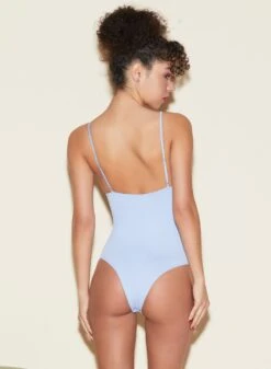 Fleur Du Mal Lily Embroidery V-Neck Plunge Bodysuit 15 Fleur Du Mal Lily Embroidery V-Neck Plunge Bodysuit -Fleurdumal Shop FDM 050322 1 0352crop