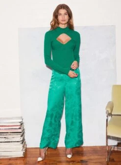 Fleur Du Mal Paisley Jacquard Wide Leg Pant 12 Fleur Du Mal Paisley Jacquard Wide Leg Pant -Fleurdumal Shop FL 082021 1 0514full