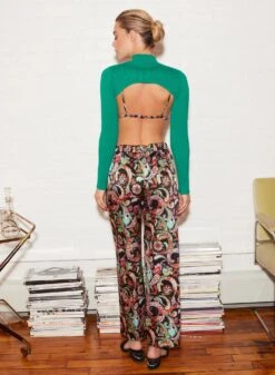 Fleur Du Mal Paisley Print Pant 11 Fleur Du Mal Paisley Print Pant -Fleurdumal Shop fleur 052521 2 1440full