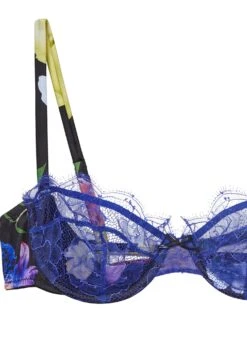 Fleur Du Mal Rose Lace Balconette 15 Fleur Du Mal Rose Lace Balconette -Fleurdumal Shop roselacebalconetteflat2